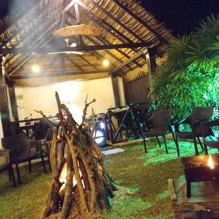 Elephant Park Family Bungalow Udawalawe Kültér fotó