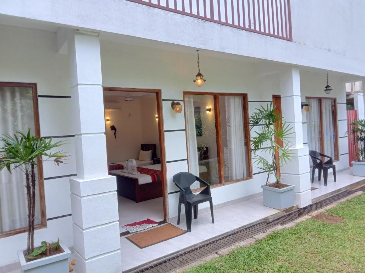 Elephant Park Family Bungalow Udawalawe Kültér fotó